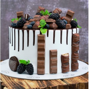 Choco Berry Cake